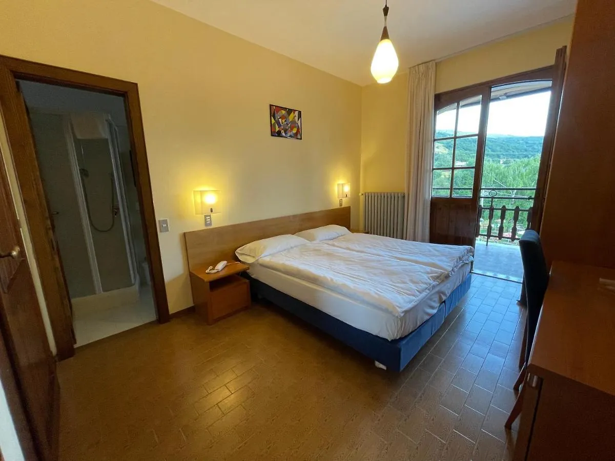 Hotel Monte Baldo Brenzone sul Garda Hostel