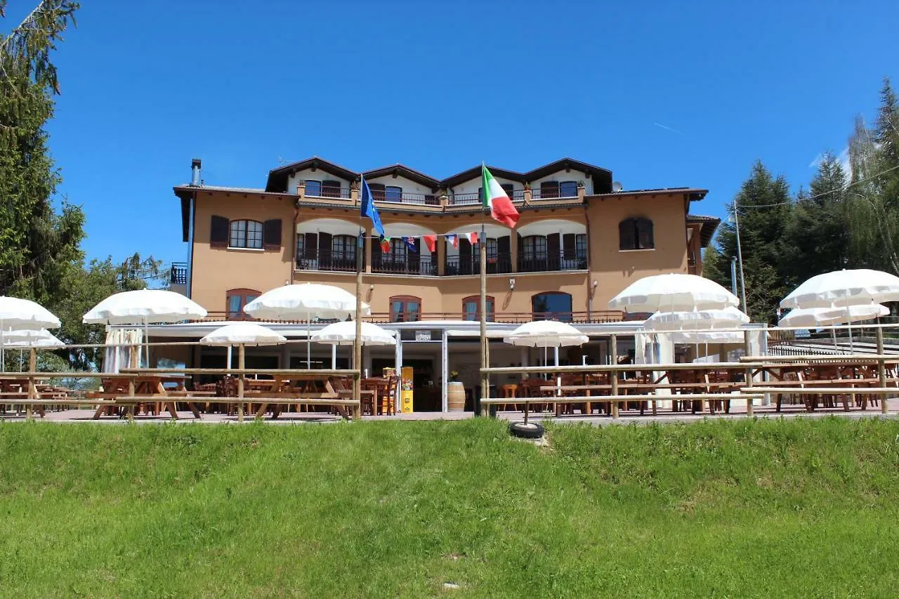 Hostel Hotel Monte Baldo Brenzone sul Garda Italy