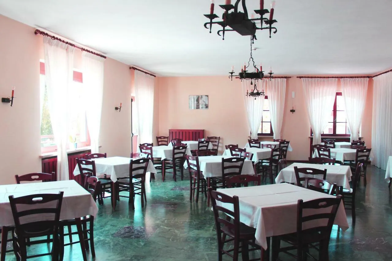 Hostel Hotel Monte Baldo Brenzone sul Garda Italy