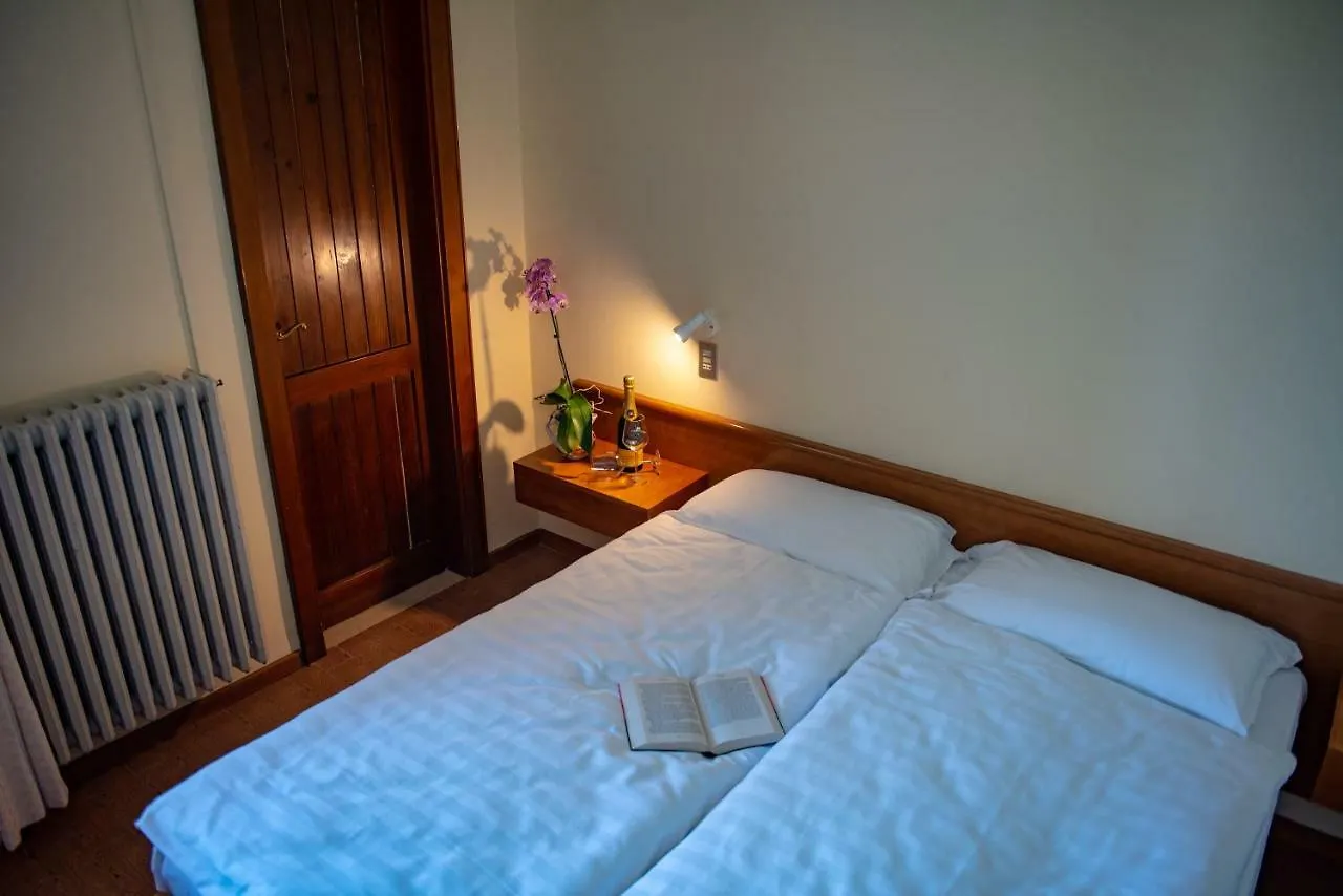 Hotel Monte Baldo Brenzone sul Garda